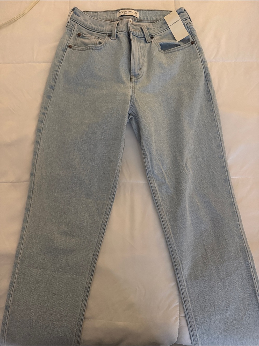 Abercrombie & Fitch Light Wash 90’s Midrise Straight Leg Jeans